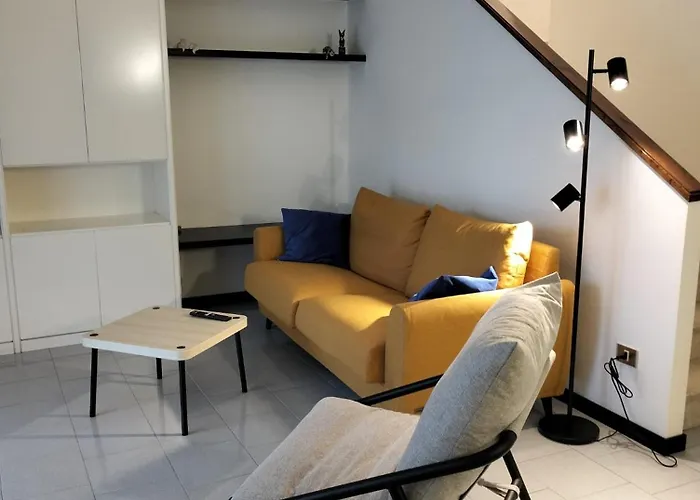 La Casa Di A-mici * Maccagno