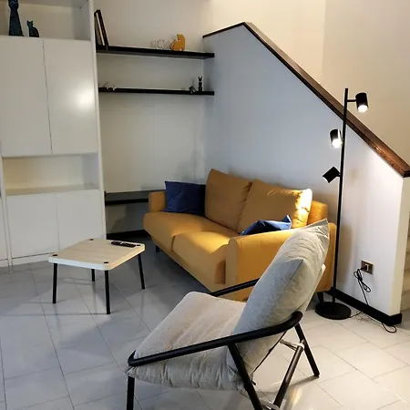 La Casa Di A-mici * Maccagno